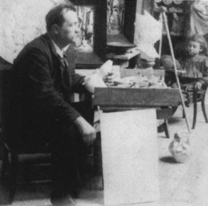 Max Claudet dans son atelier