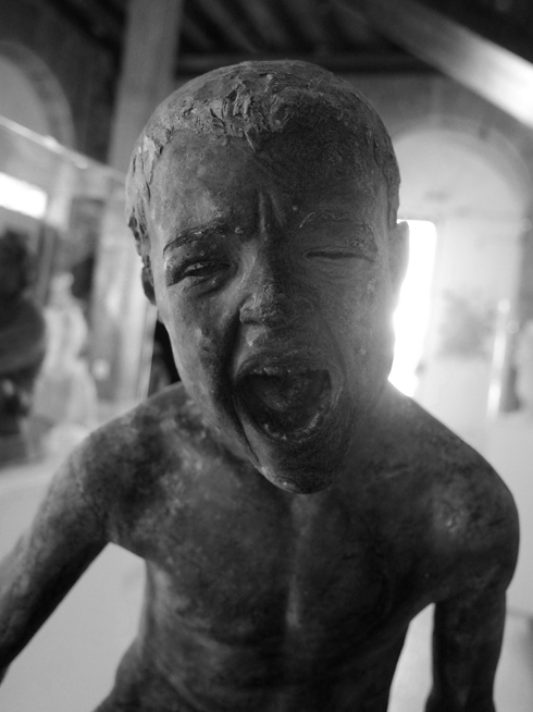 Max Claudet,1840-1893, Enfant pincé par une écrevisse, musée des beaux-arts, Lons-le-Saunier.